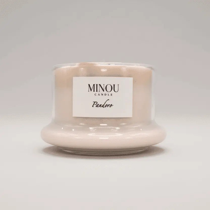 Candela profumata naturale alla PANDORO | Cera di Soia | Minou Candle